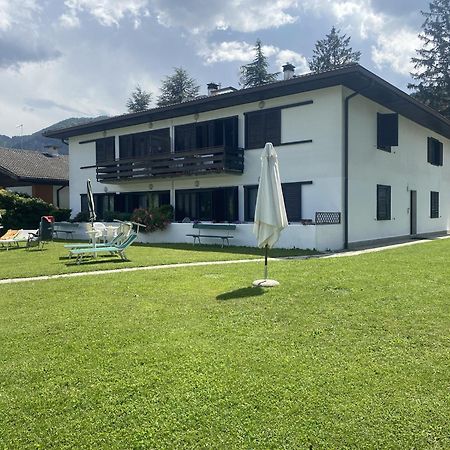 Fronte LagoResidencegarden, Moderno Appartamento Calceranica al Lago Kültér fotó